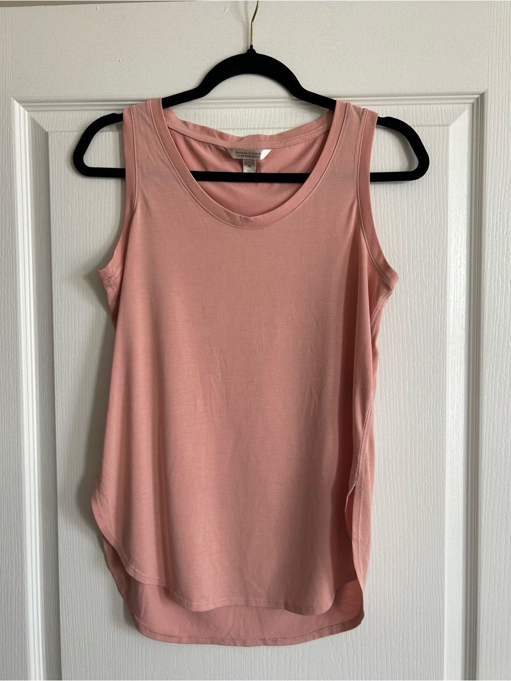 Banana Republic Blush Pink Scoop Neck Tank